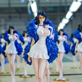 Фигурка Nico Robin из One Piece: Золотой город, Дитя дьявола, в позе стоя, в коробке